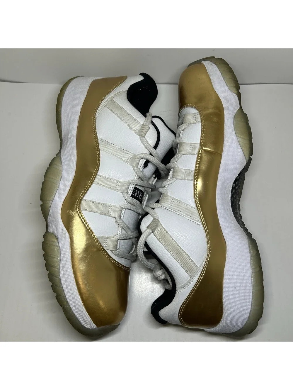 Air Jordan 11 Retro Low Closing Ceremony 2016 - Size 10.5 - (528895-103)